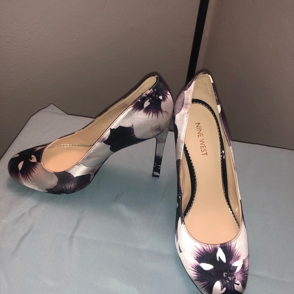 Nine West Floral Satin platform heels - Picture 11 of 12